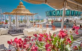 Mamaia Fratelli Summerland